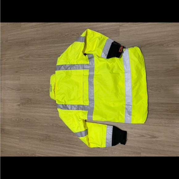 High-Visibility Yellow and Black Jacket - Picture 5 of 8